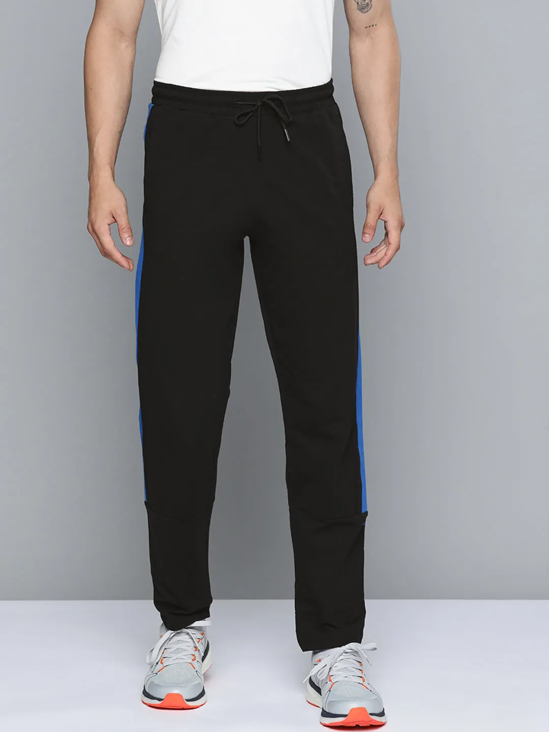 Alcis Men Black Blue Colourblocked Track Pants