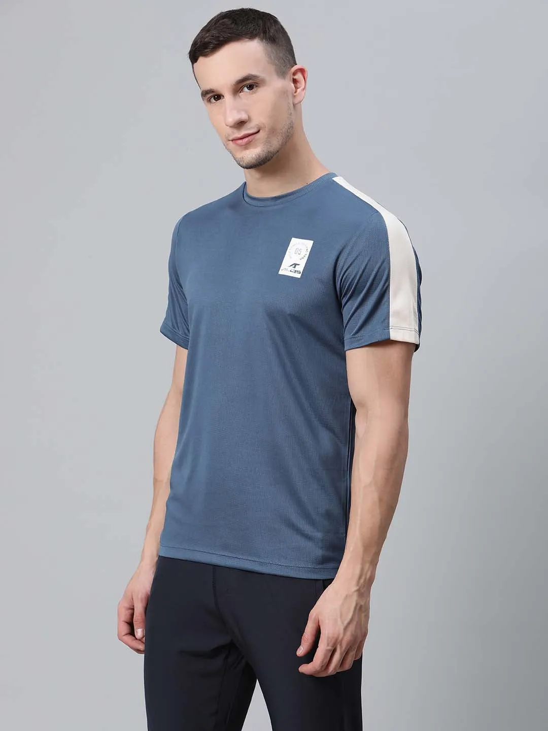 Alcis Men Blue Self Design Round Neck Training T-shirt