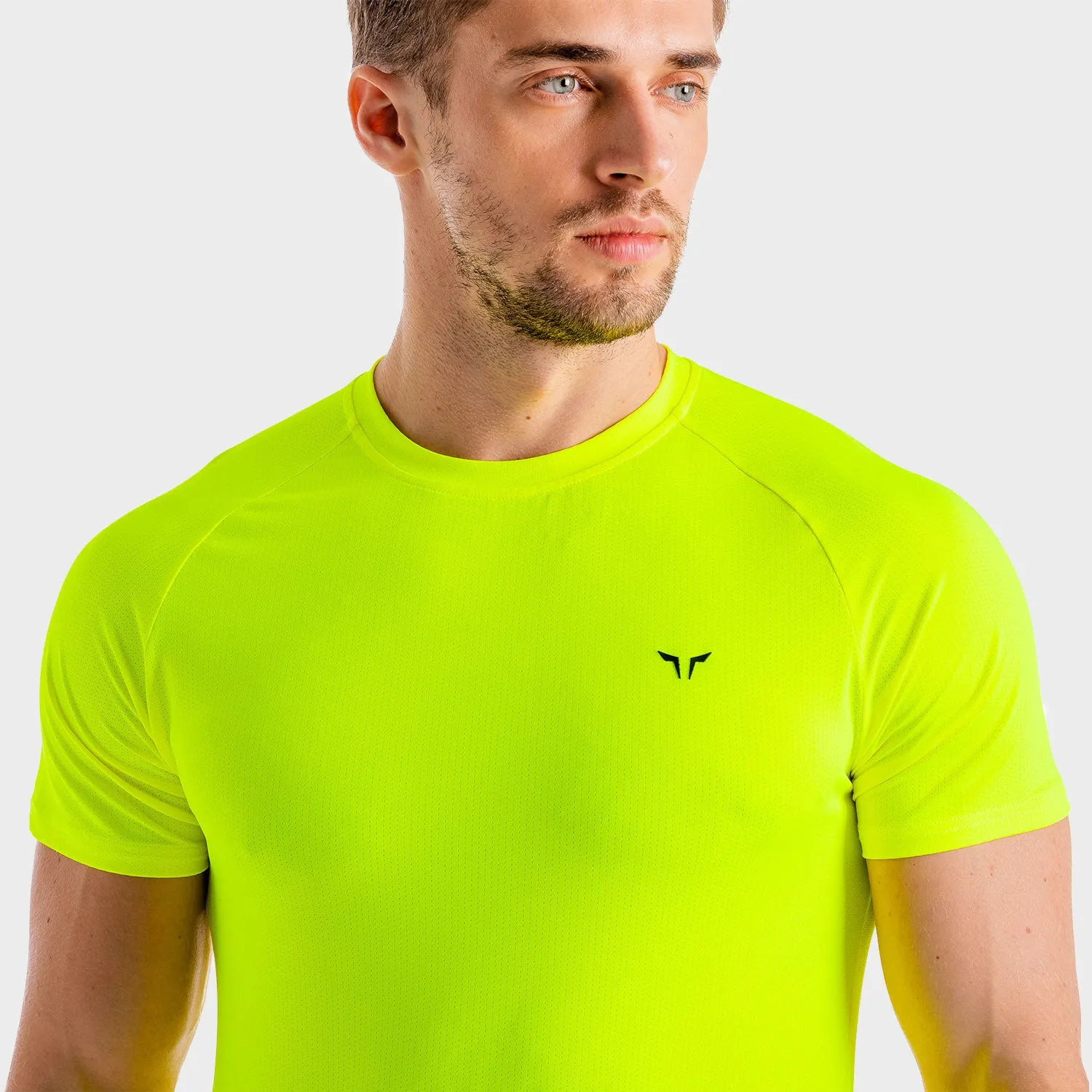 Core Mesh Tee - Neon