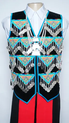 Handmade Pajntaub Mos Vest (46")