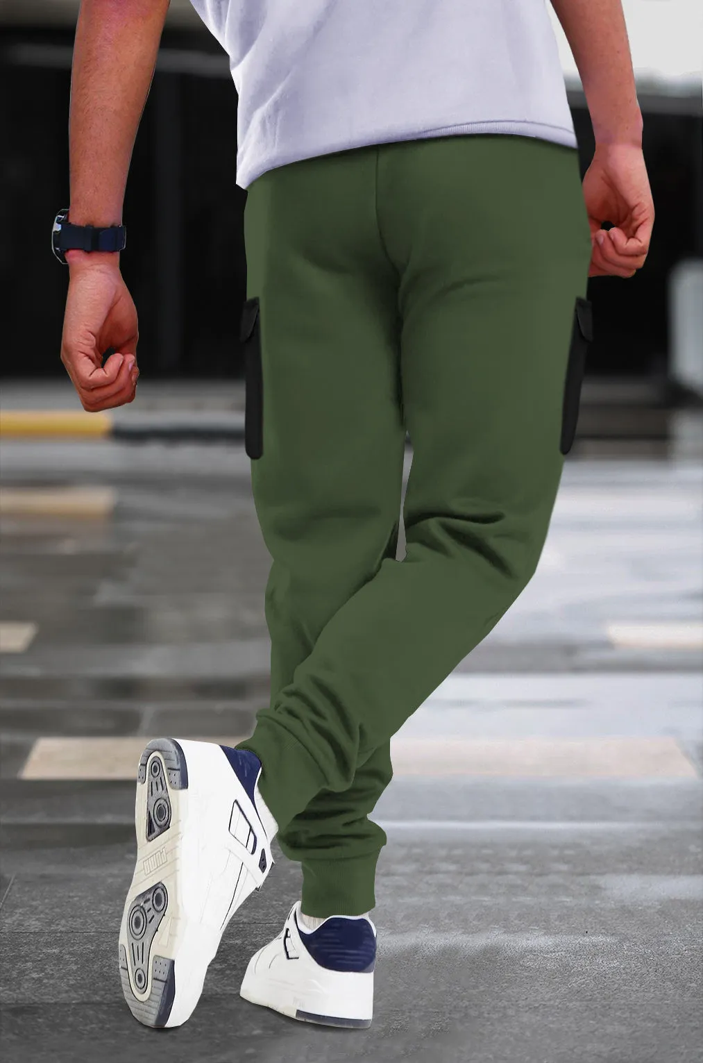 Men Olivegreen Black Cargo Jogger